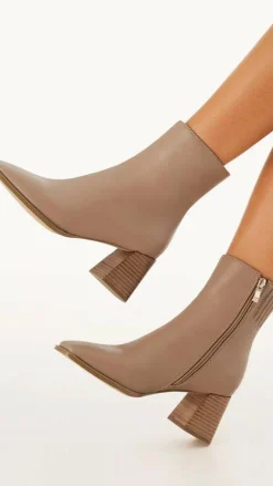 Alania Boots - Almond