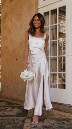 Alaria Maxi Dress - Champagne