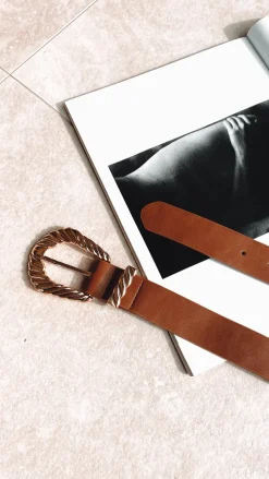 Amelie Twist Buckle Belt - Brown/Gold