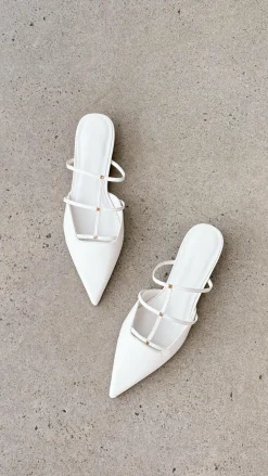 Carver Ballet Flats - White