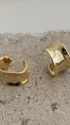 Erin Hoop Earrings - Gold