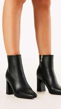 Indeera Boots - Black