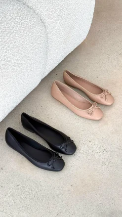 Isaiah Ballet Flats - Black