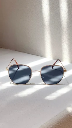 Karmen Sunglasses - Black/Gold