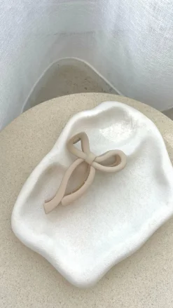 Matte Bow Claw Clip - Beige