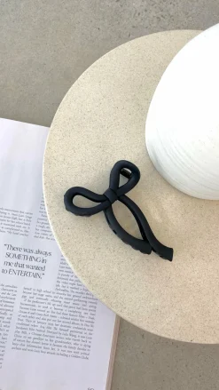 Matte Bow Claw Clip - Black