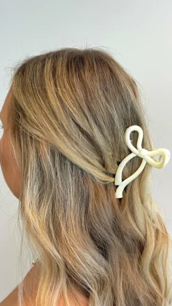 Matte Bow Claw Clip - Butter