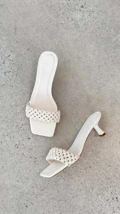 Michelle Heel - Bone
