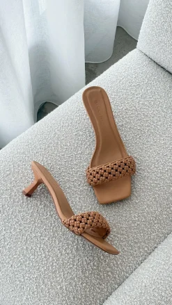 Michelle Heel - Desert