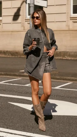 Rollas Skort - Black Stone