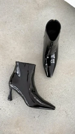 Scotty Boots - Black Crinkle Patent