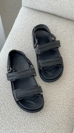 Taishi Slide - Black