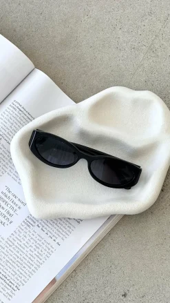 The Kasia Sunglasses - Black / Black