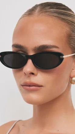 The Rae Sunglasses - Black / Black
