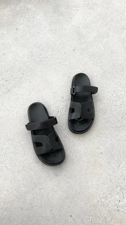 Theon Slides - Black