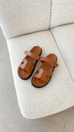 Theon Slides - Tan