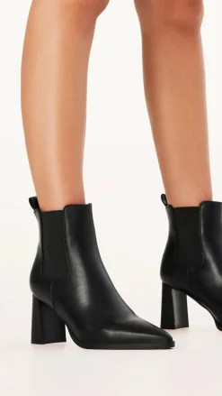 Umiko Boots - Black