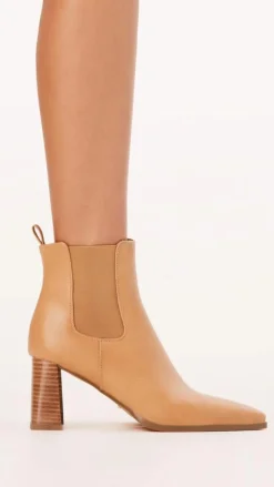 Umiko Boots - Camel Casual