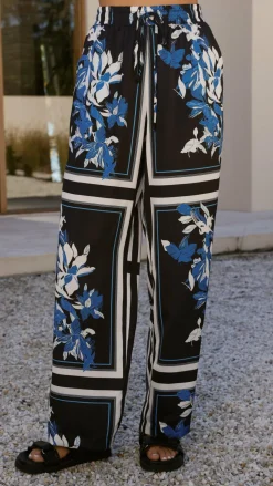 Valene Pants - Black/Blue Print