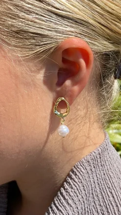 Wakanda Earrings - Gold